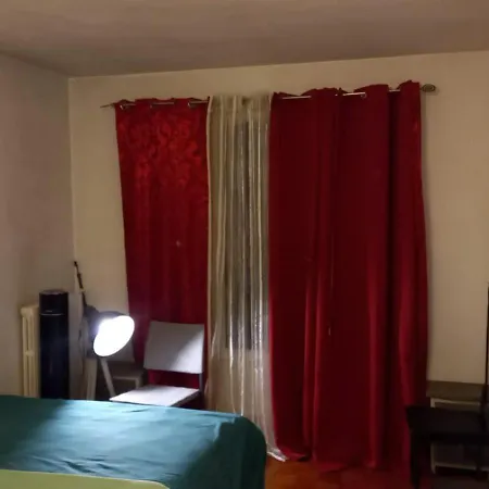 Homestay Equipee Et Meublee- Porte Des Lilas Paris